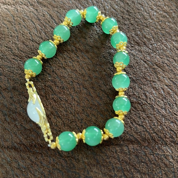 Beautiful Beautiful bracelet. Color white and gold. - Picture 3 of 5